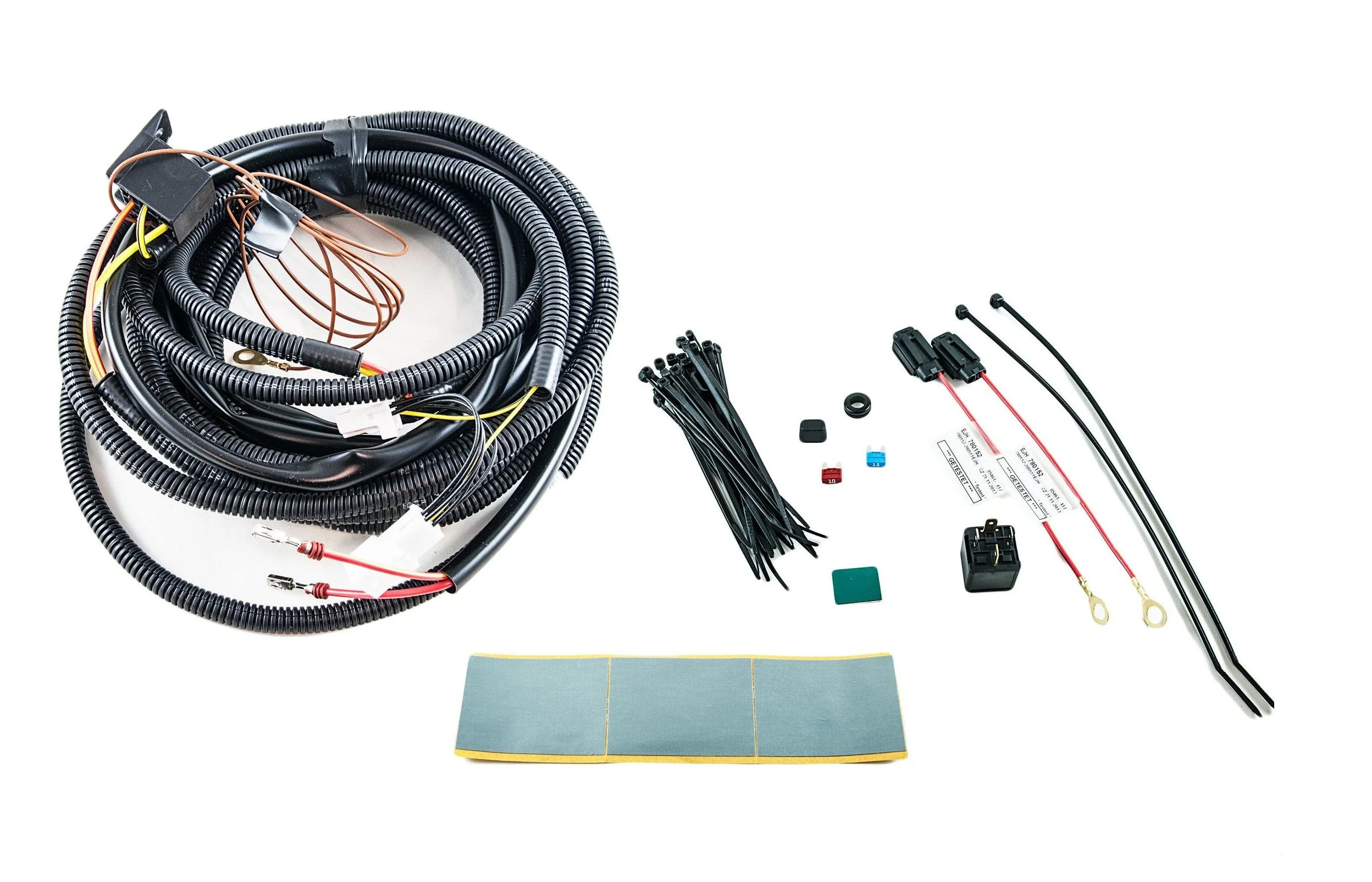 Nissan Qashqai (J11E) Additional Power Supply 2014-2017